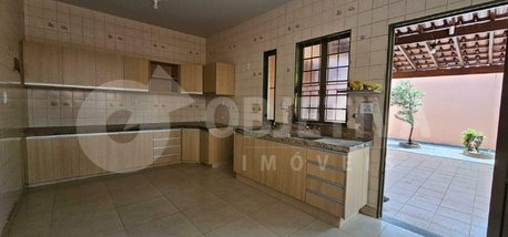 house em Rua Izaura Augusta Pereira, Santa Mônica - Uberlândia - MG