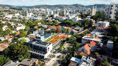 apartment em Rua Carlos Huber, Três Figueiras - Porto Alegre - RS
