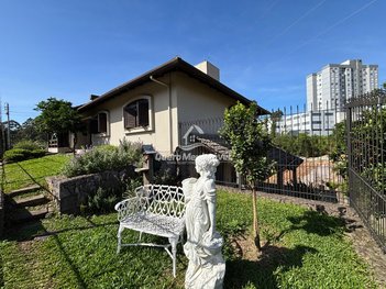 house em José Albino Reuse, Cidade Nova - Caxias do Sul - RS
