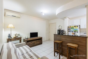 apartment em Rua Mura, Guarujá - Porto Alegre - RS
