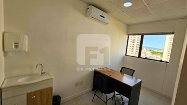 office em Rua Irmãos Vieira, Campinas - São José - SC