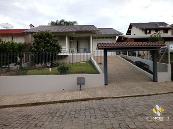house em Rua Judith Stella Rossatto Sonza, Universitário - Bento Gonçalves - RS