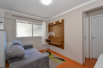 apartment em Rua Lamenha Lins, Centro - Curitiba - PR