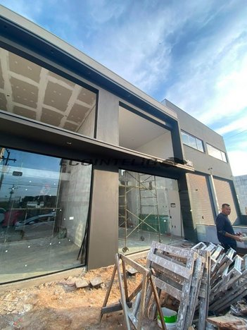 business em Avenida Armando Fajardo, Igara - Canoas - RS