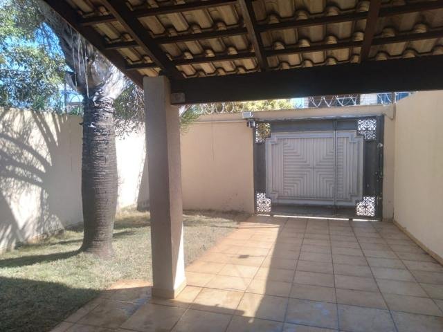 a463c0d84e3d4e8caecc3c4f58240c1e_28 - - Casa Setor Residencial Center Ville Lobo Imoveis
