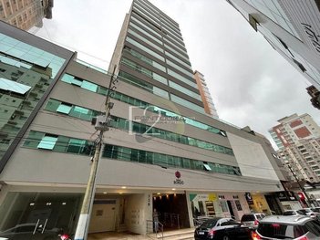 apartment em Rua 254 A, Meia Praia - Itapema - SC