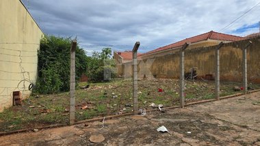 land_lot em Doutor Cyro Bueno, Vila Planalto - Campo Grande - MS