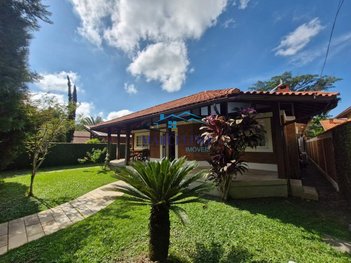 house em Avenida das Mangueiras, Penedo - Itatiaia - RJ