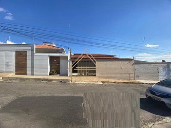 house em Rua Geralda Laurinda de Andrade, Bela Vista - Varginha - MG