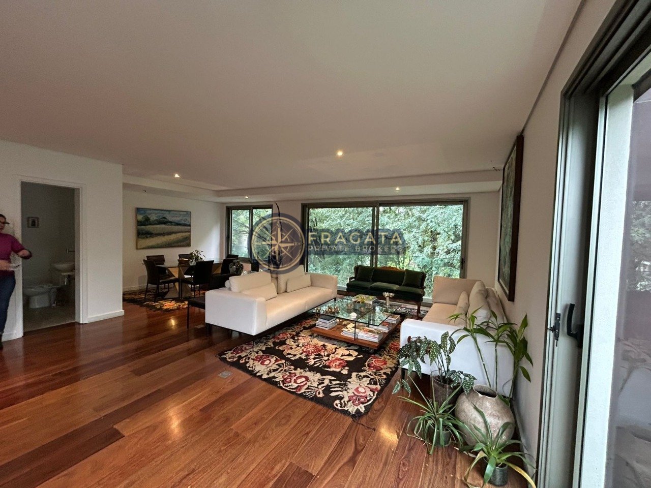 WhatsApp Image 2025-10-17 at 14.11