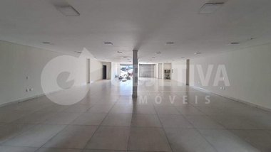 business em Avenida Afonso Pena, Nossa Senhora Aparecida - Uberlândia - MG