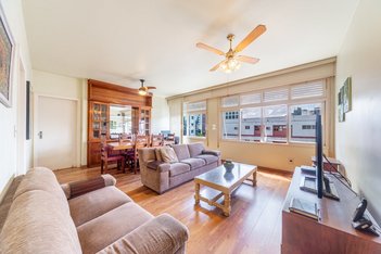 apartment em Rua Mostardeiro, Rio Branco - Porto Alegre - RS