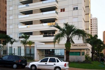 apartment em Rua Ernâni Lacerda de Athayde, Gleba Fazenda Palhano - Londrina - PR