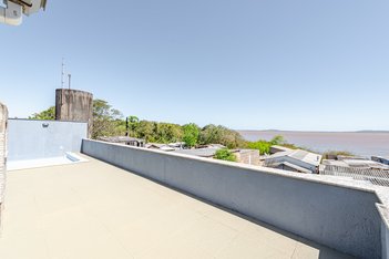 house em Avenida Orleaes, Guarujá - Porto Alegre - RS