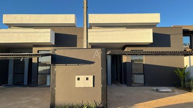 house em Rua Ailton Pinheiro de Souza, Vista Linda - Cascavel - PR