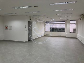 office em Calçada Aldebarã, Alphaville - Santana de Parnaíba - SP