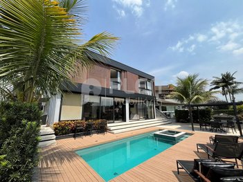 house em Alameda Tabarana, Alphaville - Santana de Parnaíba - SP
