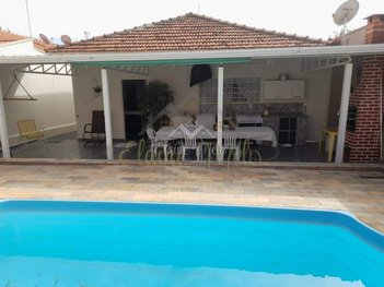 house em Avenida Alfredo Coelho de Oliveira, Jardim Quitandinha - Araraquara - SP