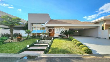 house em Rua Antônio Escorsin, Santa Felicidade - Curitiba - PR