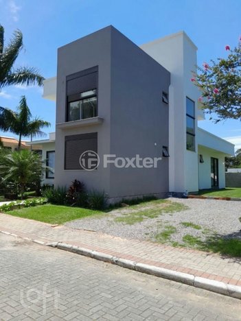 house em Avenida Luiz Boiteux Piazza, Cachoeira do Bom Jesus - Florianópolis - SC