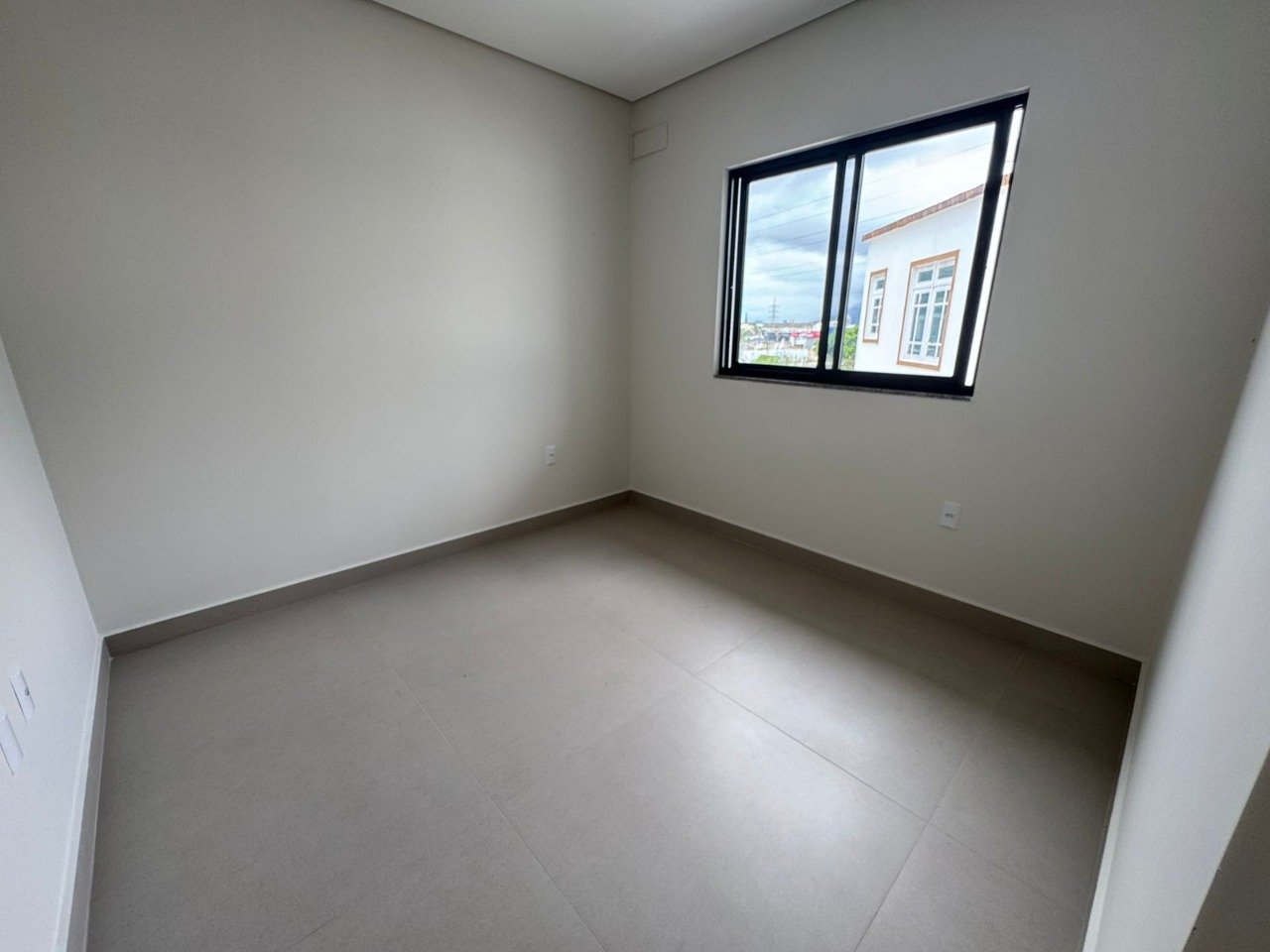 WhatsApp Image 2025-11-03 at 09.10