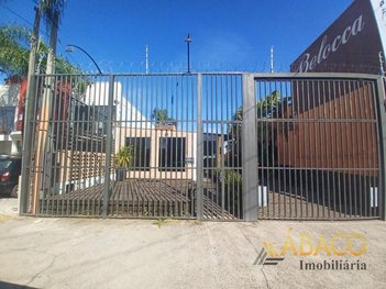 commercial_building em Avenida Sallum, Vila Prado - São Carlos - SP