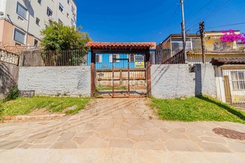 house em Rua Tenente Ary Tarrago, Jardim Itu - Porto Alegre - RS