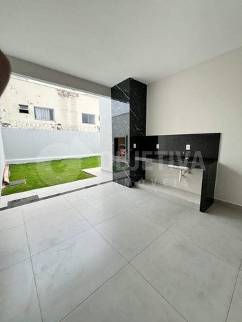 house em Rua Décio Carvalho, Jardim Holanda - Uberlândia - MG