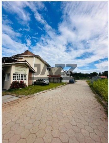 house em Rua Tatsuo Matsumoto, Balneário Copacabana - Caraguatatuba - SP