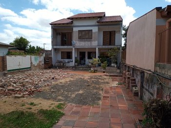 house em Avenida Salvador Leão, Sarandi - Porto Alegre - RS