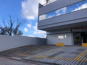 business em Rua Luiz Antunes, Panazzolo - Caxias do Sul - RS