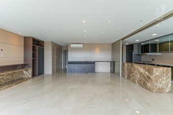 apartment em Rua Oscar Borges de Macedo Ribas, Campo Comprido - Curitiba - PR