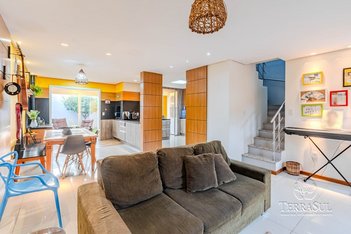 house em Guatambu, Hípica - Porto Alegre - RS