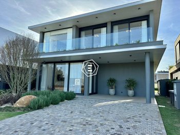 house em Rua Rio Jacuí, Xangri-Lá - Xangri-Lá - RS