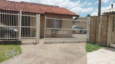 house em dos Tucanos, Harmonia - Canoas - RS
