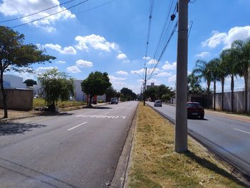 industrial em Avenida Luiz Pereira Leite, Água Branca - Piracicaba - SP