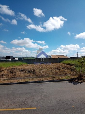 land_lot em Rua Arlete Lourdes Ferrari de Souza, Alto da Mata I - Taubaté - SP