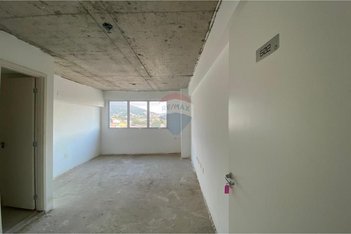 office em Rua Brasilina, Cascadura - Rio de Janeiro - RJ