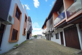 house em Rua Vereador Terezio Meireles, Jardim Leopoldina - Porto Alegre - RS