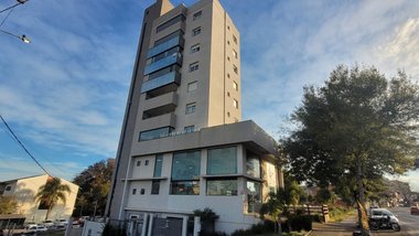 apartment em Rua Jacob Luchesi, Santa Lúcia - Caxias do Sul - RS