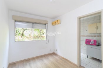apartment em Rua Carlos Pessoa de Brum, Santo Antônio - Porto Alegre - RS