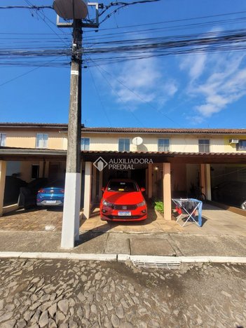 house em Rua Júlio de Castilhos, Centro - Portão - RS