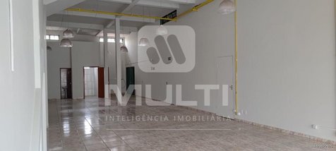 house em Avenida Cesário Alvim, Brasil - Uberlândia - MG