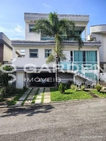 house em Rua Kazutoshi Shibuya, Jardim Residencial Golden Park - Jacareí - SP