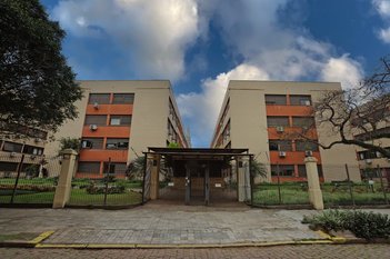 apartment em Rua São Vicente, Rio Branco - Porto Alegre - RS
