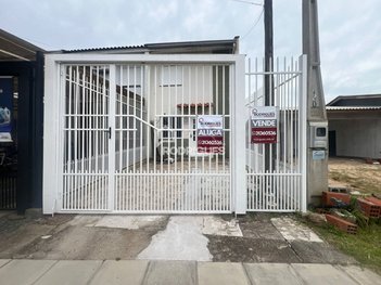 house em Rua Giácomo Riva, Centro - Portão - RS