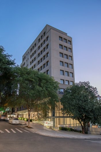 office em Avenida Mariland, Auxiliadora - Porto Alegre - RS