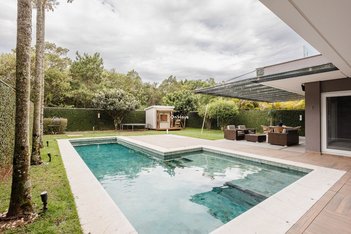 house em Rodovia Doutor Antônio Luiz Moura Gonzaga, Rio Tavares - Florianópolis - SC