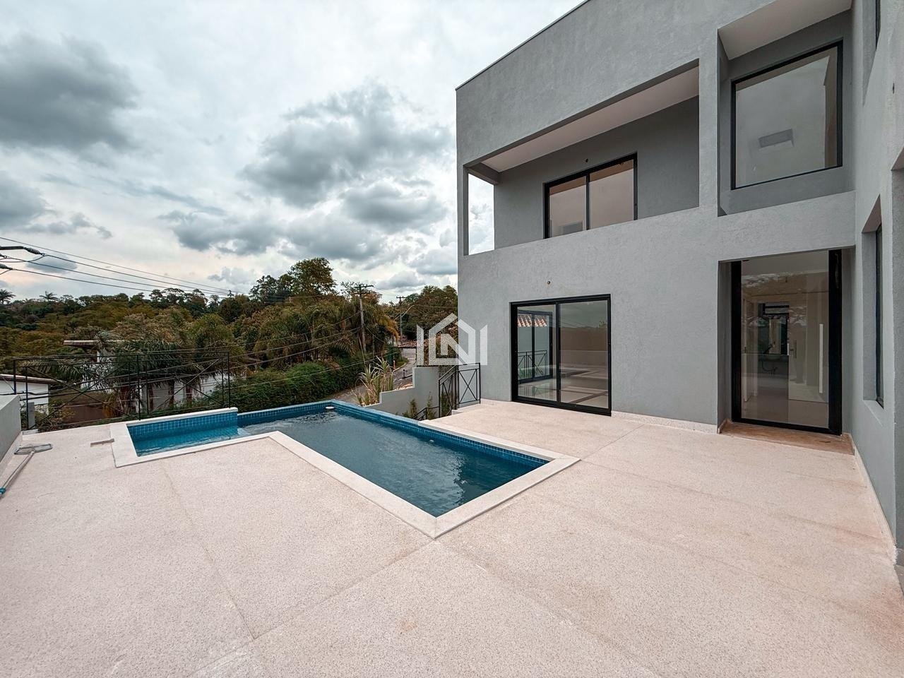 casa a venda no condominio reserva do moinho - piscina