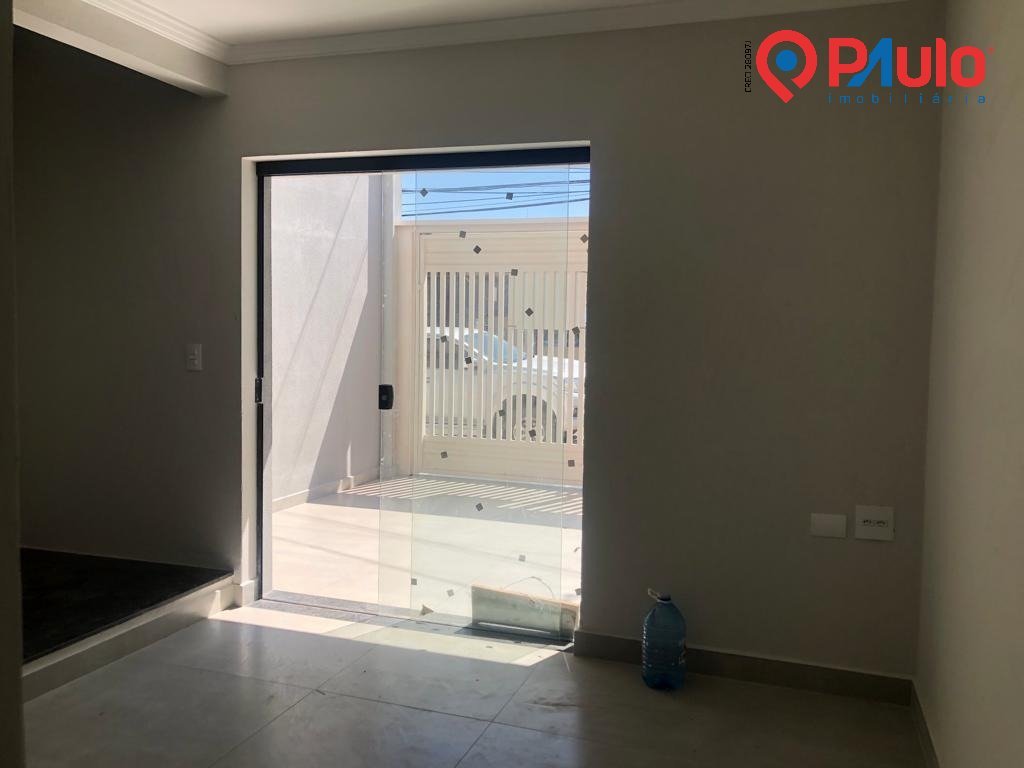 97666075-87d9-434e-aa16-a2f2701053a5